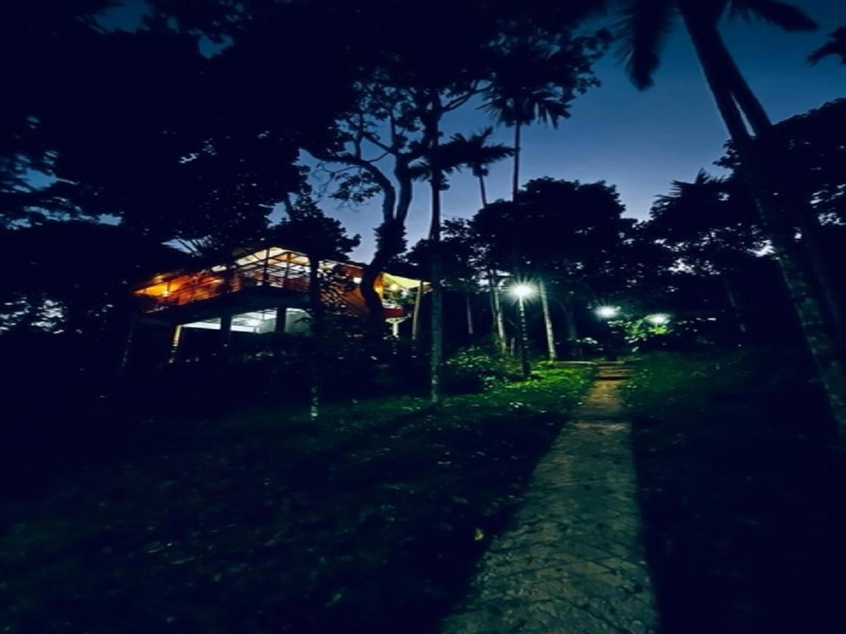 Kuruva Shoreline Wayanad Chegāt Exteriér fotografie